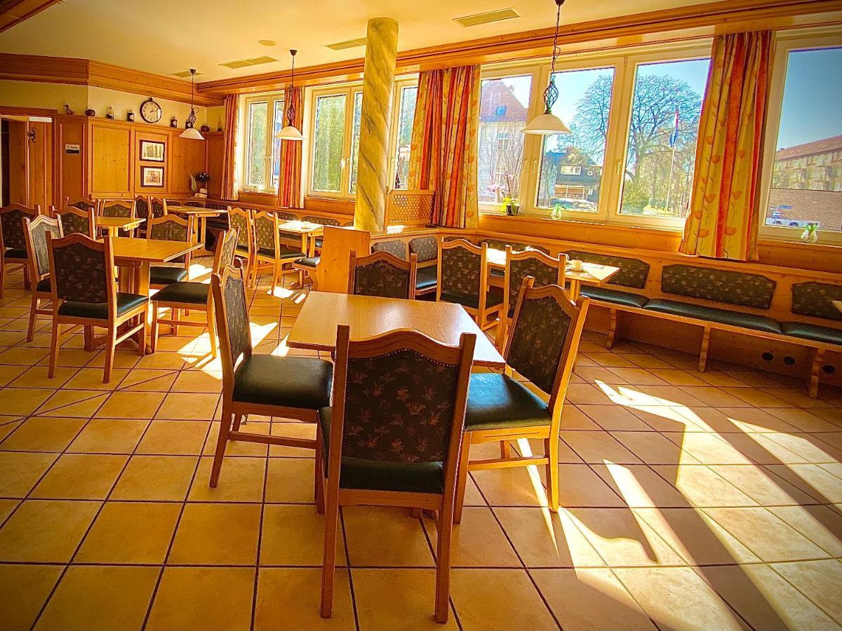 Meister Baer Hotel Wettiner Hof Глаухау Екстериор снимка